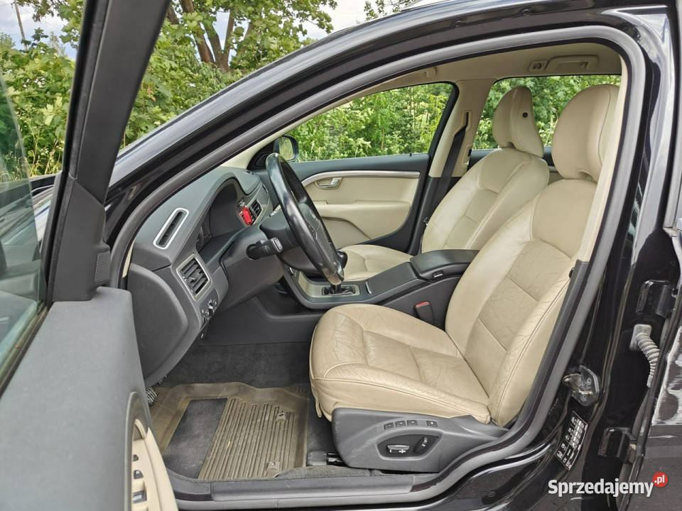Volvo V70 III 2007 uszkodzony Karczew