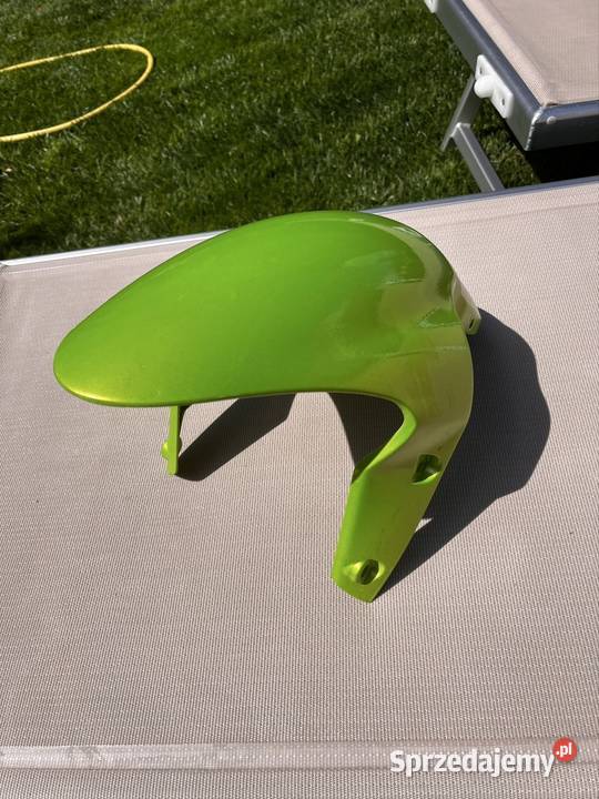 Przedni błotnik triumph Street triple 675 kolor Szczytna