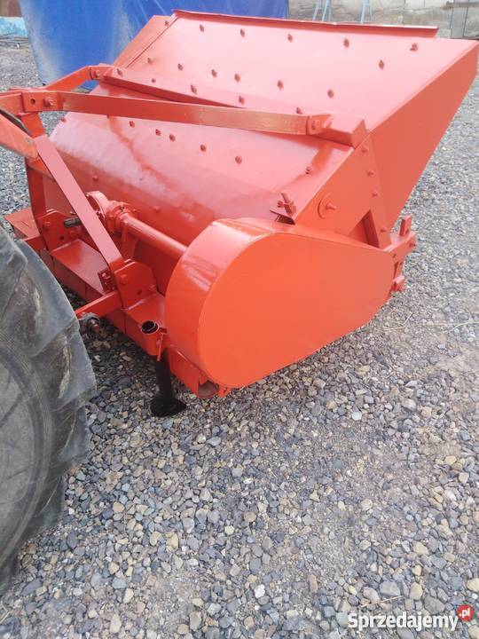Sieczkarnia do ciągnika do cięcia słomy Maszyny rolnicze Żółkiewka-Osada
