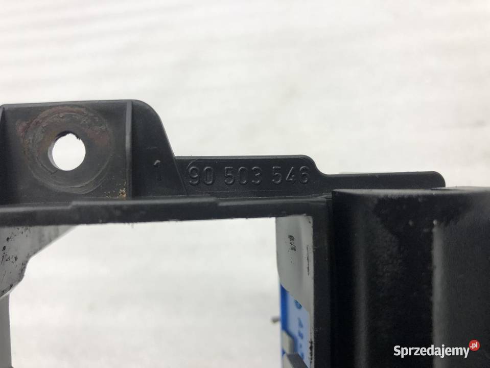 PRZEŁĄCZNIK AWARYJNYCH OPEL VECTRA B 90503546