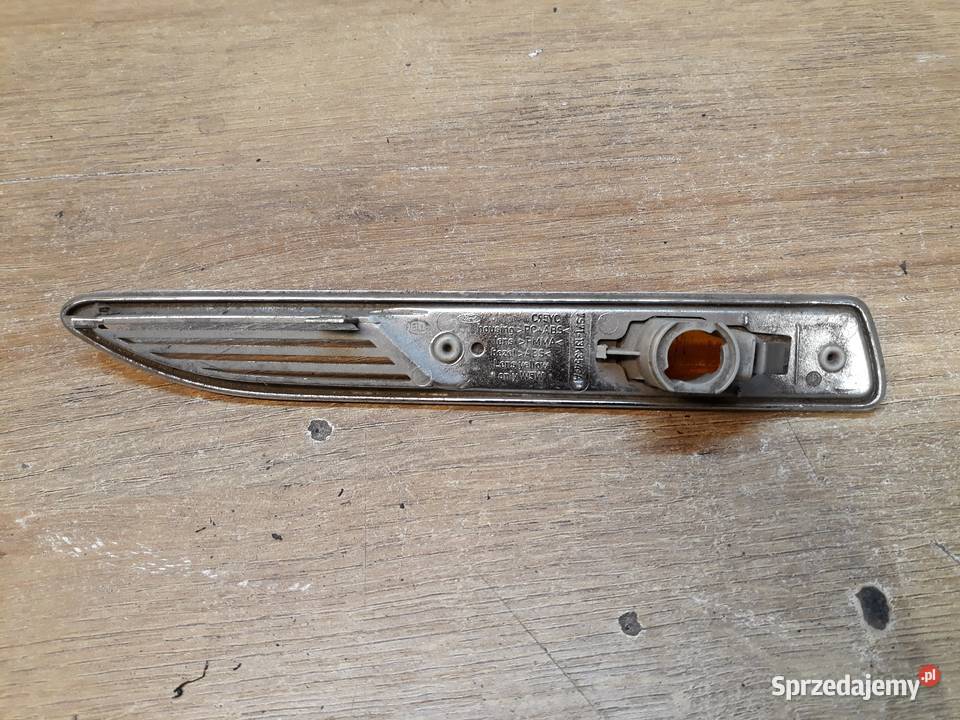 FORD MONDEO MK4 KIERUNKOWSKAZ BŁOTNIKA LEWY