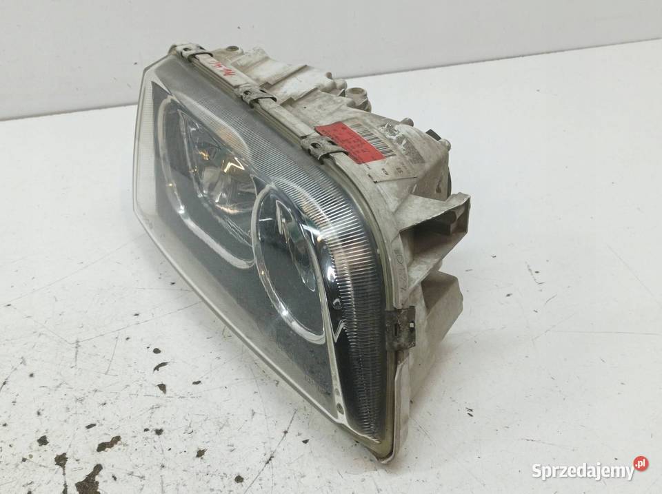 LAMPA PRZÓD PRAWA LIFT 30899879 1AG24700202