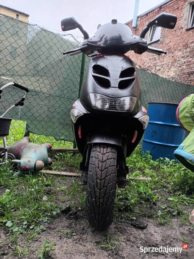Aprilla 2003r na wtrysku świeżo sprowadzana z Bydgoszcz sprzedam