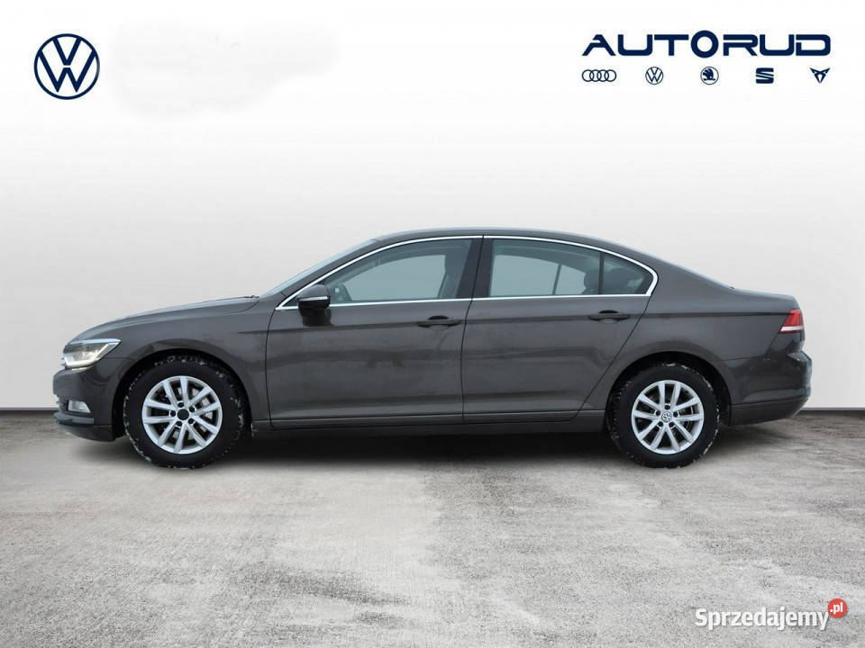 Volkswagen Passat 18TSI 180 Manual6G Comfortline Sedan / Limuzyna Motoryzacja