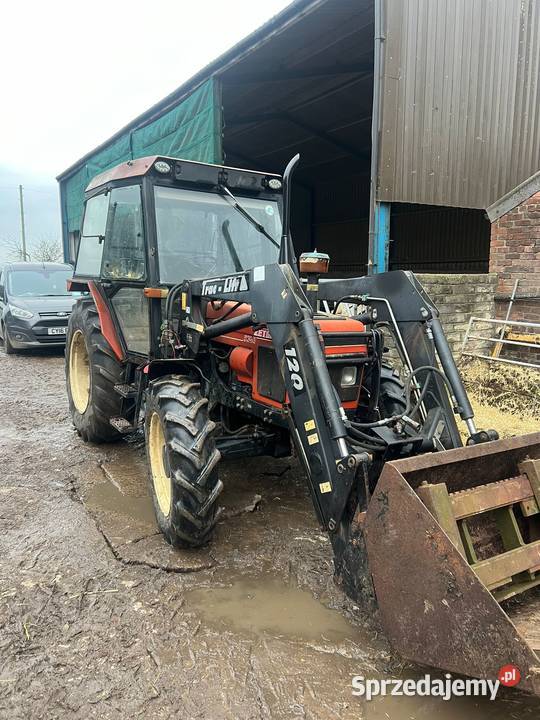 Zetor 5340 z ładowaczem Trac Lift 120 carraro Gizałki sprzedam