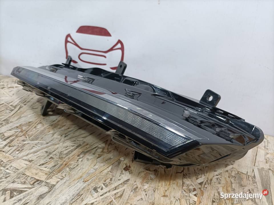 PEUGEOT 308 III T10 HALOGEN LED DRL PRAWY PRZÓD Pleszew