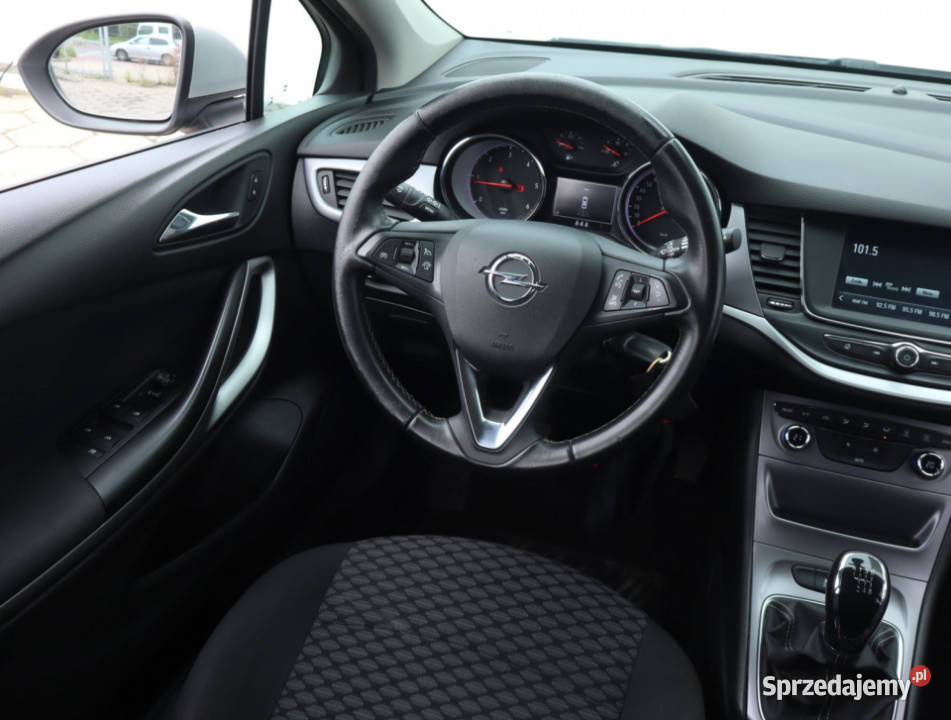 Opel Astra 16 CDTI srebrny Łódź