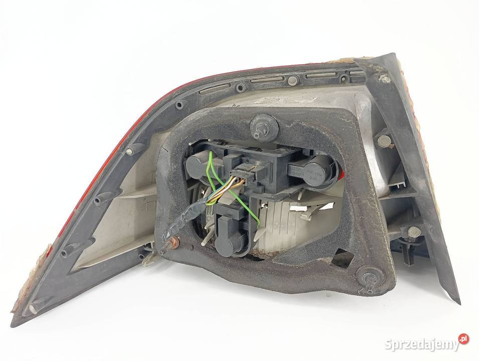 LAMPA TYŁ PRAWA SEDAN USZKODZONA Saab 93 II
