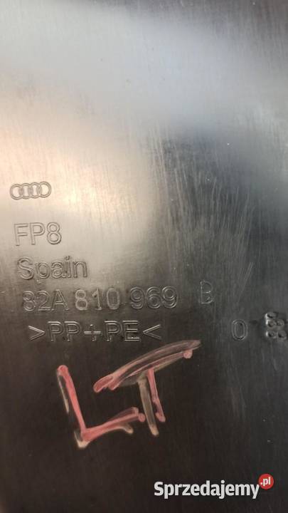 AUDI A1 82A NADKOLE LEWY TYŁ 82A810969B