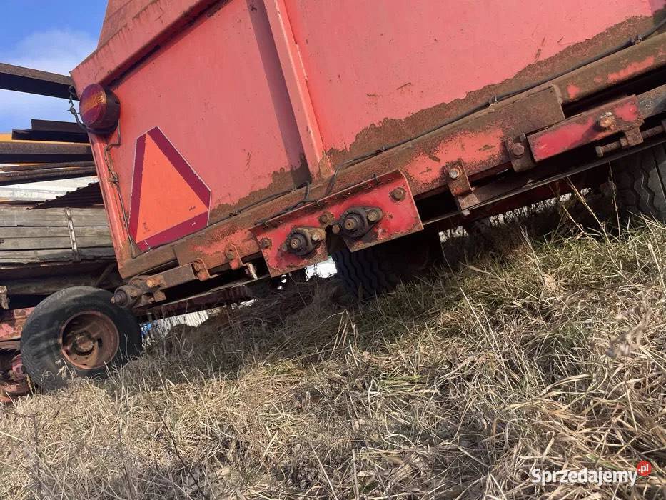 Rozrzutnik do sadu i ogrodu solidny uszkodzony Podskarbice Szlacheckie