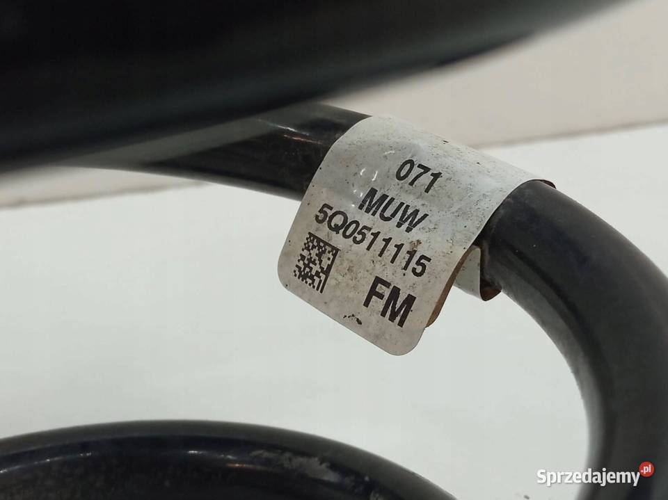 SPRĘŻYNY TYŁ LEWA PRAWA KPL 5Q0511115 5Q0512149F Rok produkcji 2023 świętokrzyskie