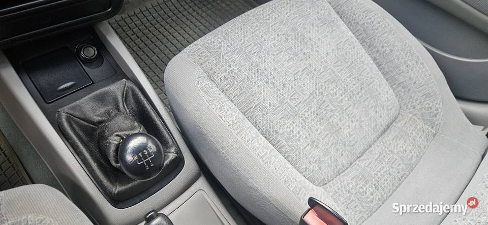 Daewoo nubira kombi 20 B super stan welurowa tapicerka lubelskie Tomaszów Lubelski