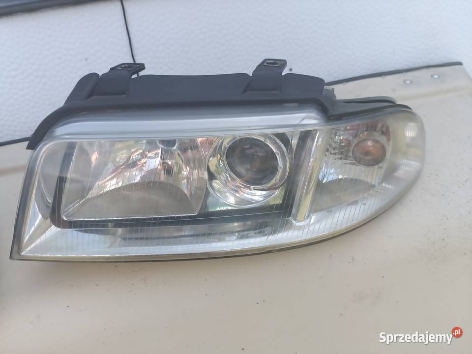 Lampy Xenon A4 B5 Valeo podkarpackie Nisko