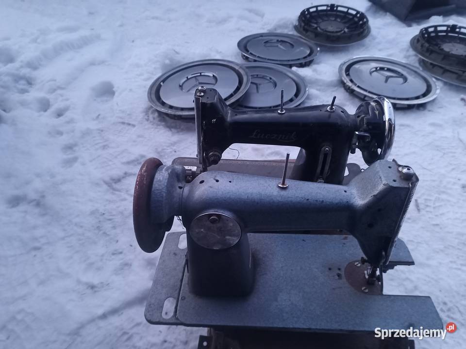 Całą maszynę do szycia Łucznik dwie sztuki bez mazowieckie Kozłów Biskupi