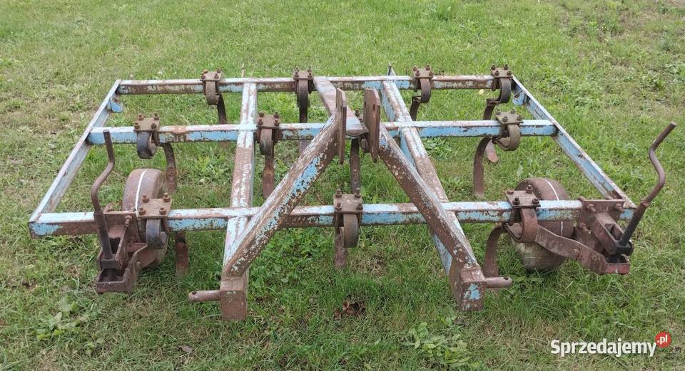 Kultywator szer 180 na 11 zębów do C330 i T25 Kultywatory Żyrzyn