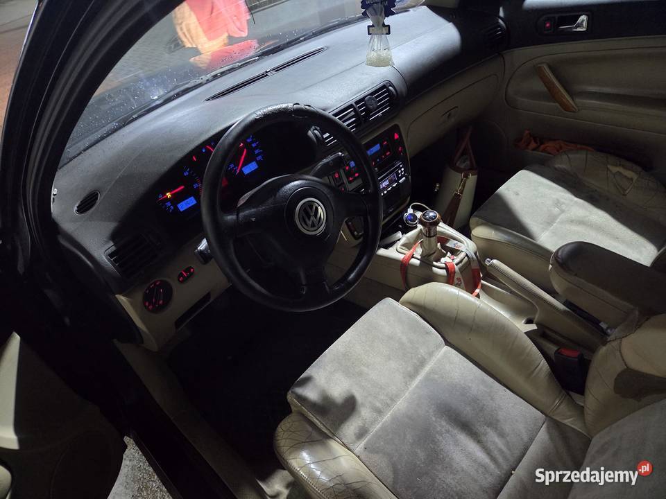 Fajny Passat 19 tdi Rok produkcji 1998 Passat Świebodzice sprzedam