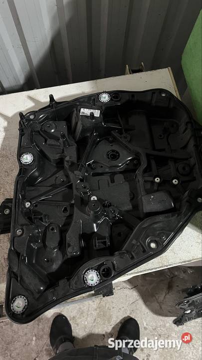 Mechanizmy do oposzczania szyb przód i tył świętokrzyskie Piotrów-Gułaczów