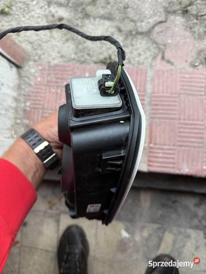 Wlew paliwa klapka w177 kolor 149 bialy