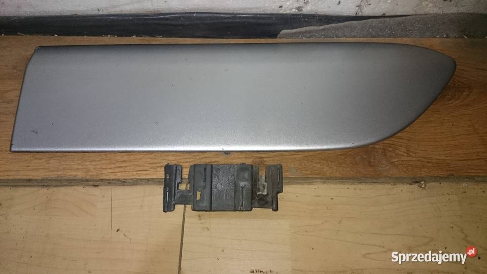 Toyota RAV4 Listwa drzwi lewy tył 1D4 Iłownica