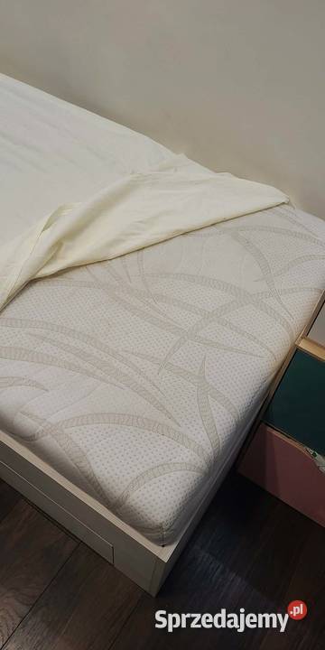 Łózko jednoosobowe z materacem SweetSen Chomranice