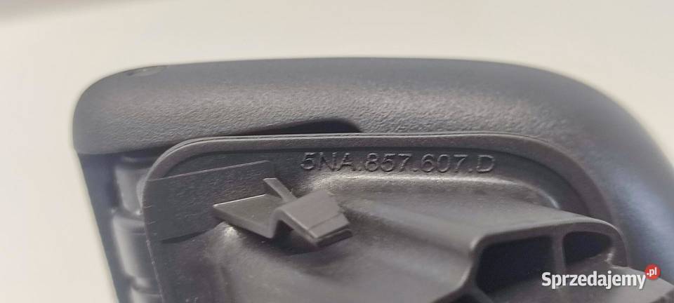 VW TIGUAN II RĄCZKA PODSUFITKI 5NA857607D osobowe