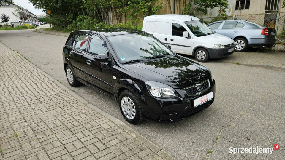 Kia Rio czarny Szczecin