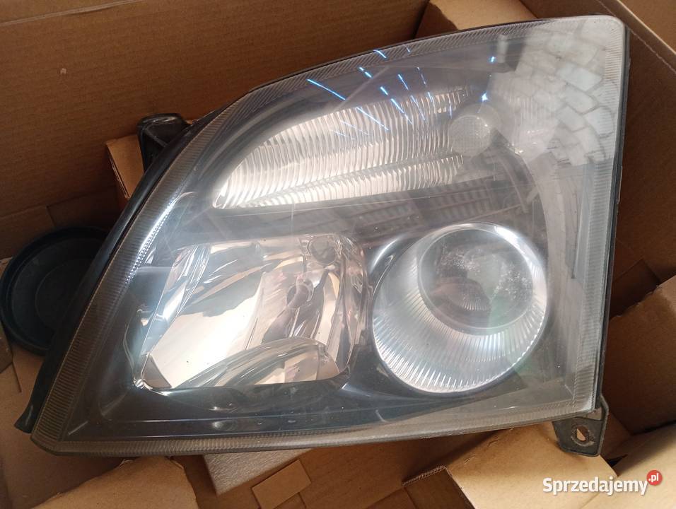Lampy przód Vectra C przedlift Lampy przednie Dobryniów-Kolonia