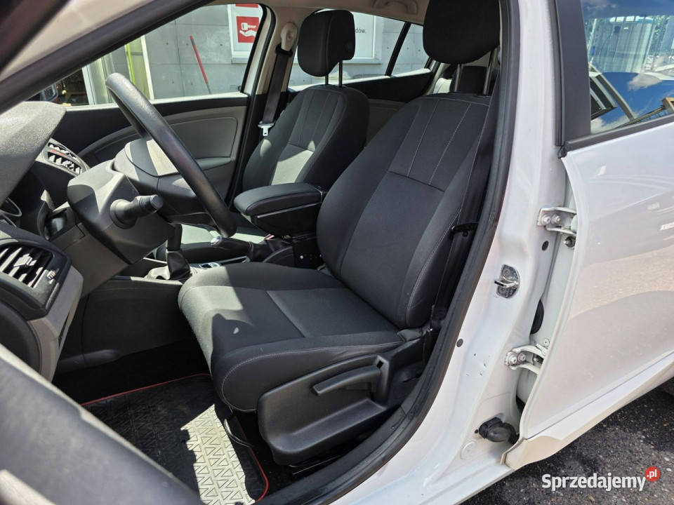 Renault Megane 16 Benzyna 100 Alufelgi gniazdo USB sprzedam