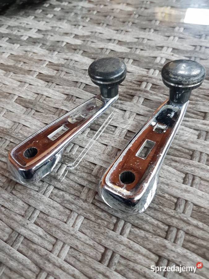 Mercedes 123Ładne pokrętłokorbka szyby sprzedam