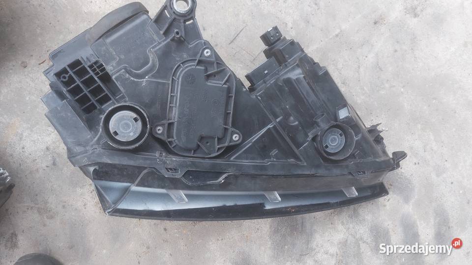 SKODA SCALA LAMPA PRZEDNIA LEWA 90176071 Lampy przednie Iwanowice