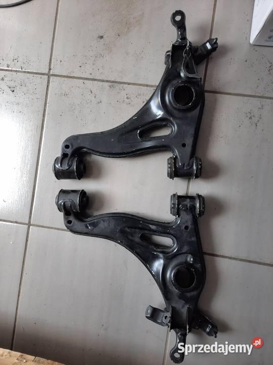 WAHACZ PRZEDNI MERCEDES CKLASA komplet 2 1996r Częstochowa sprzedam