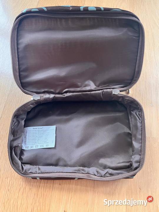 Kosmetyczka kuferek 21x15x10 praktyczna stan sprzedam