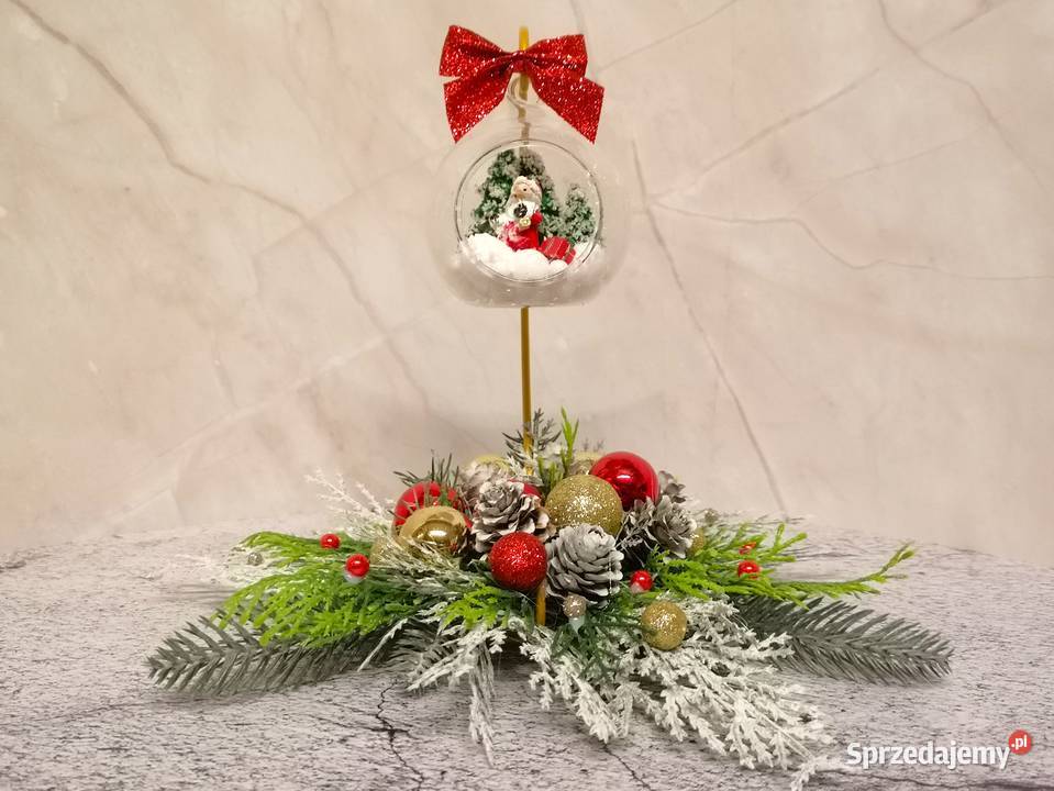 Bożonarodzeniowy stroik z dekoracyjną szklaną Kielce