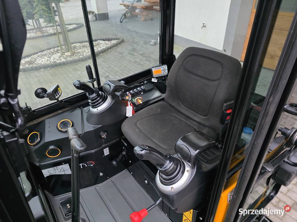 JCB JCB JCB 16 C ful najbogatsza nowa mini Bieliny sprzedam