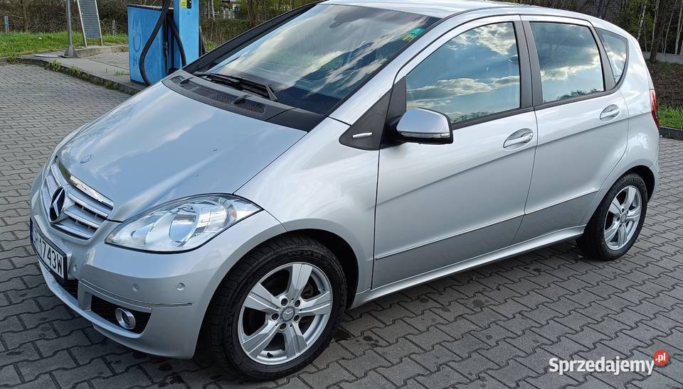 Mercedes Aklasa W169 A180 Automat srebrny