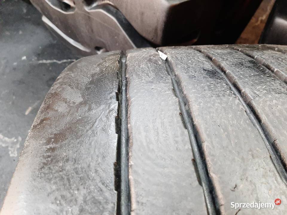 Opona używana ciężarowa 45540R225 GOODYEAR MLHT Goodyear Zaścianki
