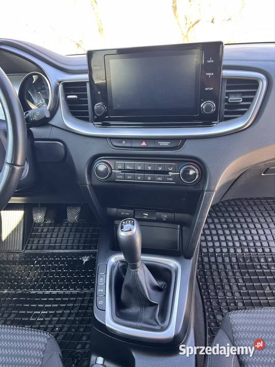 Zdrowa Kia Xceed salon zadbana serwis w Aso elektryczne szyby XCeed Kraków sprzedam