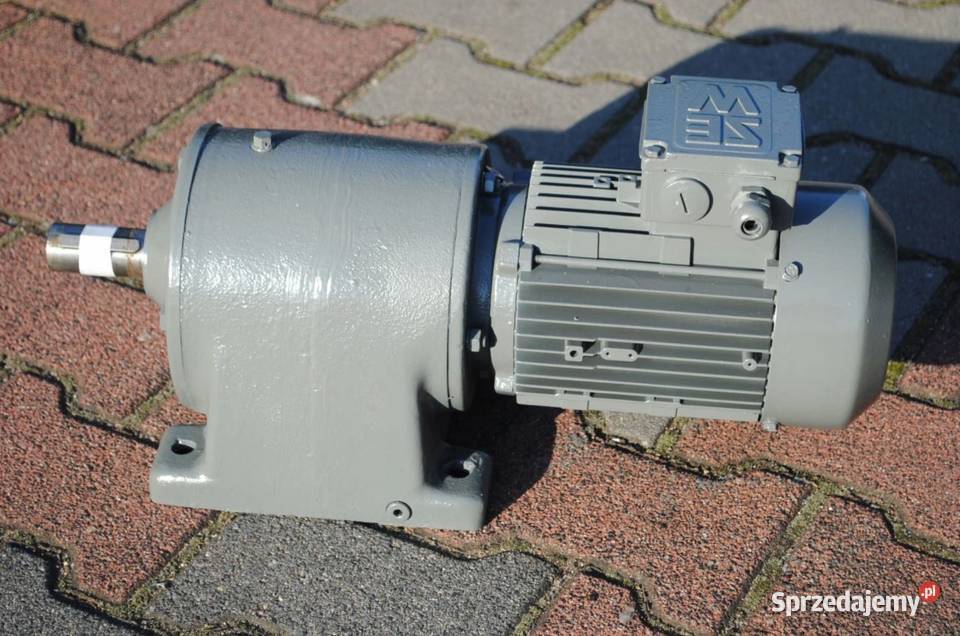 Motoreduktor 055kw 28obrmin Firmy SEW Kargowa