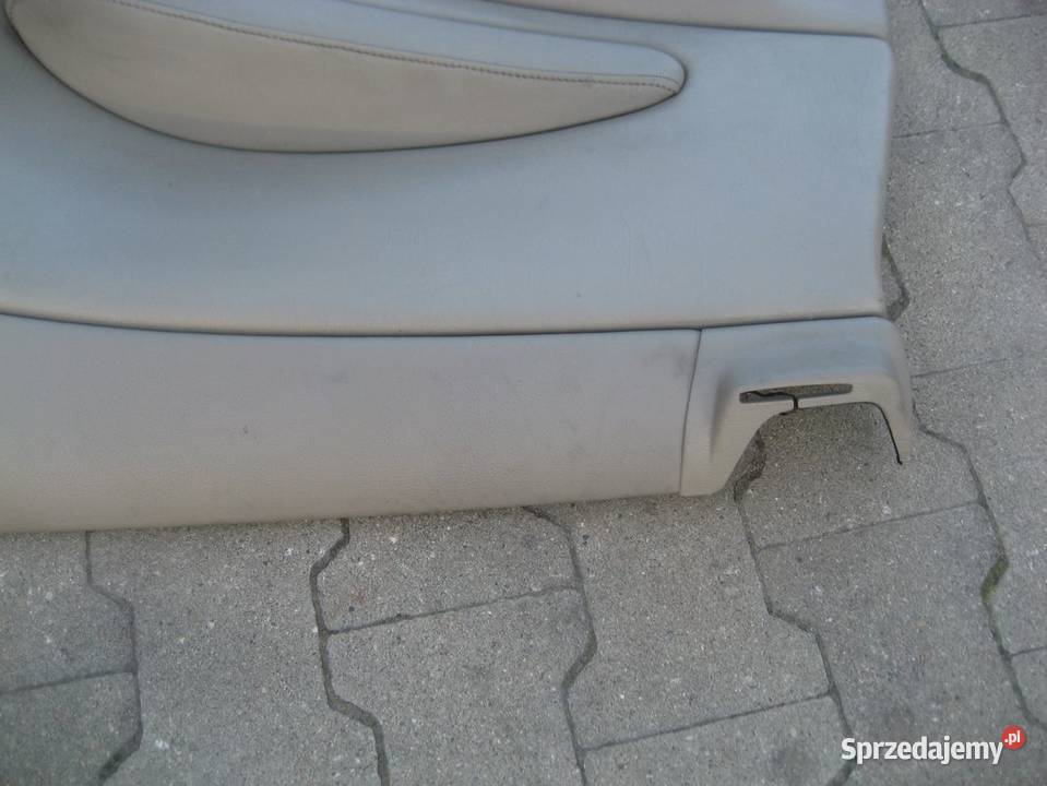 volvo c70 9804r boczek tapicerka tył prawa OEK Rakoniewice