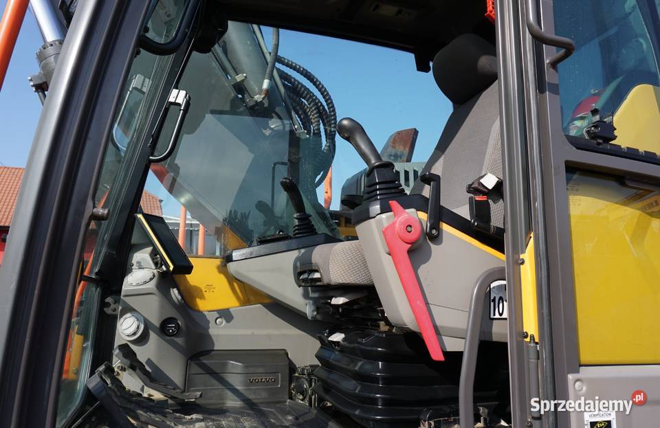 Koparka gąsienicowa Volvo EC 235L 2016 świętokrzyskie Jeziorko