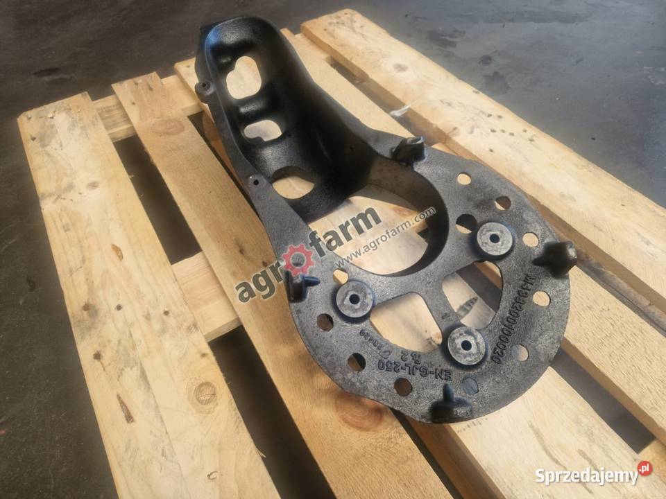 Wspornik wydechu Fendt Vario 514 512 513 516 Byków