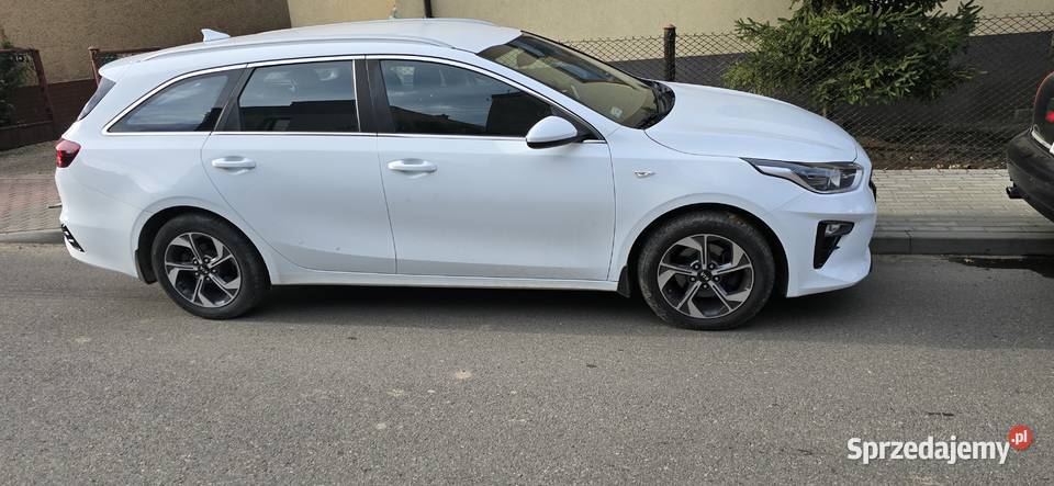 Kia ceed 16 crdi krajowy dwa komplety kół śląskie Bobrowniki