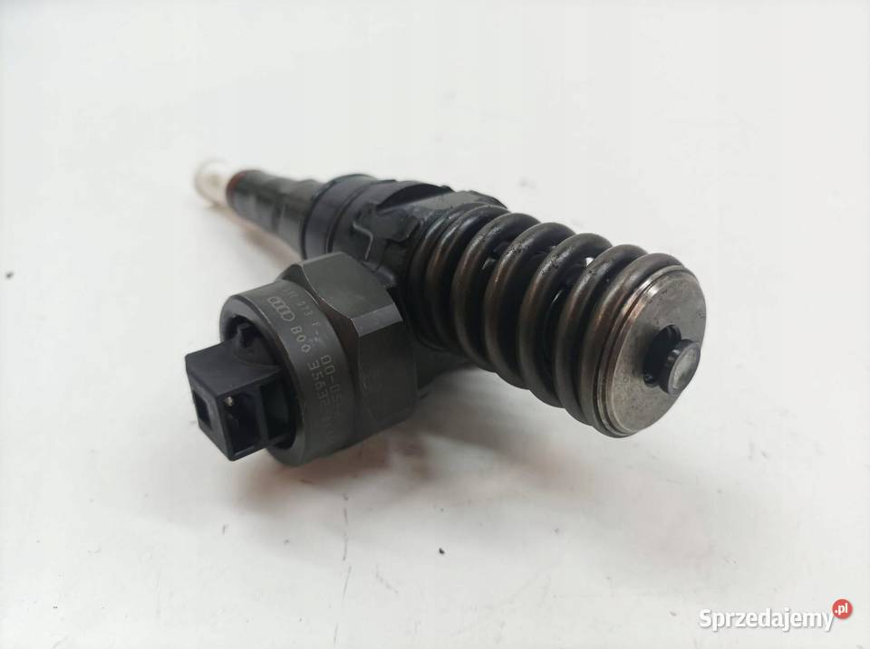 POMPOWTRYSKIWACZ 038130073F 19 TDI Audi A4 I Rok produkcji 2000 sprzedam