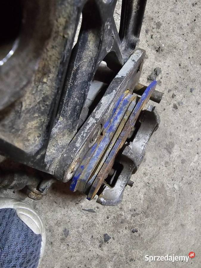 Suzuki DR 600 650 zacisk tył tylny tylni dr600 Jelenia Góra sprzedam