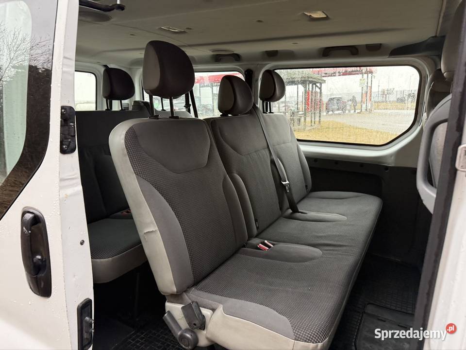 Opel Vivaro A 20 Dci Lift Long 9 Osobowy Renault Kłobuck sprzedam