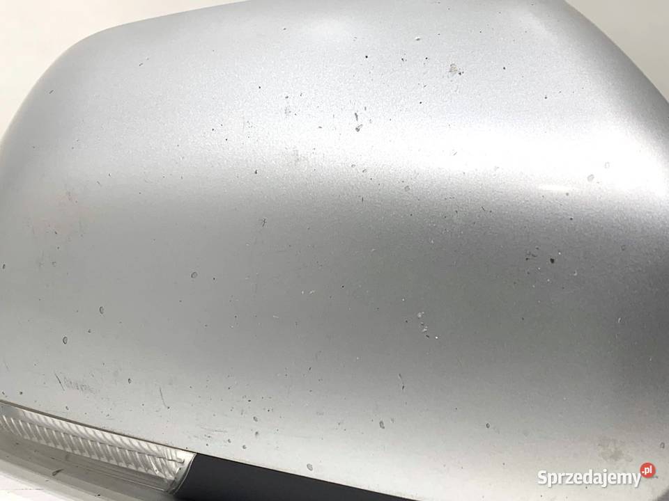 LUSTERKO PRAWY SKODA OCTAVIA II Hatchback 0413 osobowe