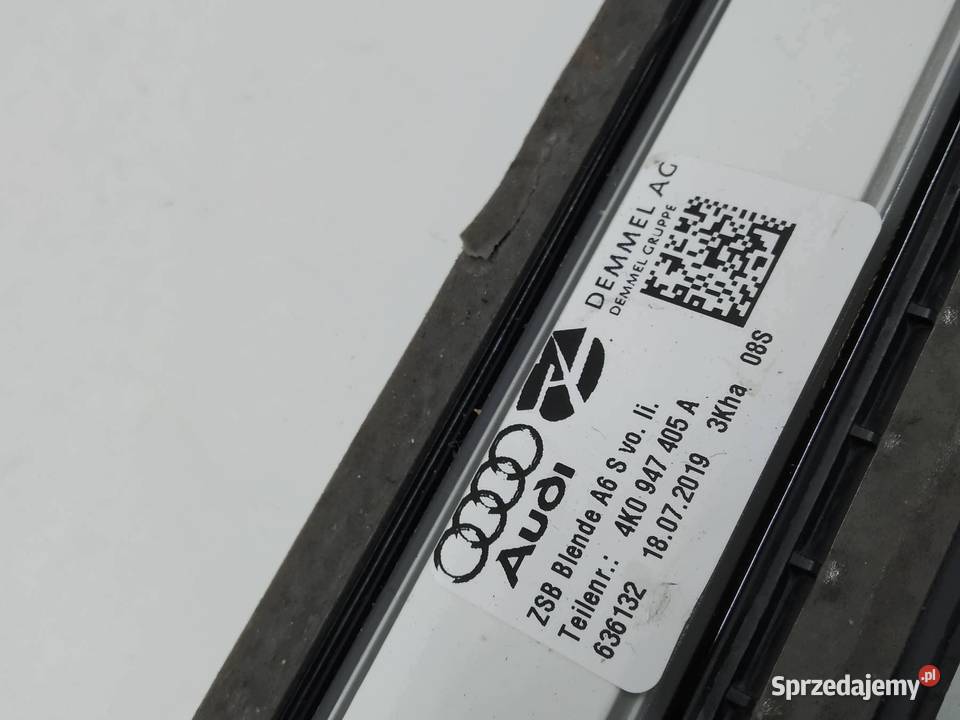 OSŁONA PROGU LISTWA LED LEWY PRZÓD 4K0947405A Karoseria