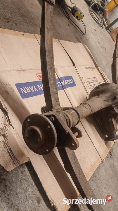 Fiat 125p 1300 most z resorami Sokołów Małopolski