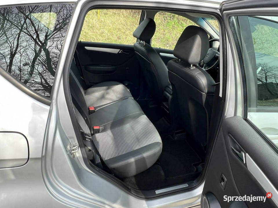 Mercedes A 150 Mercedes A 150 Opłacony Benzyna komputer pokładowy Gostyń sprzedam