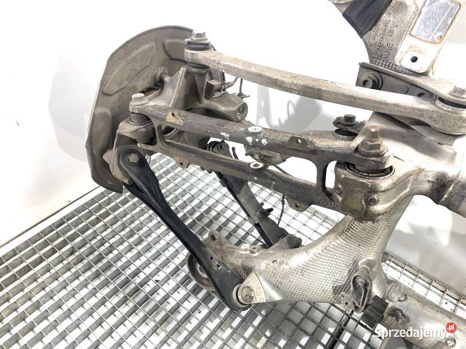 BELKA TYŁ BMW G30 SedanLimuzyna 7857057 TYLNA osobowe Belki zawieszenia